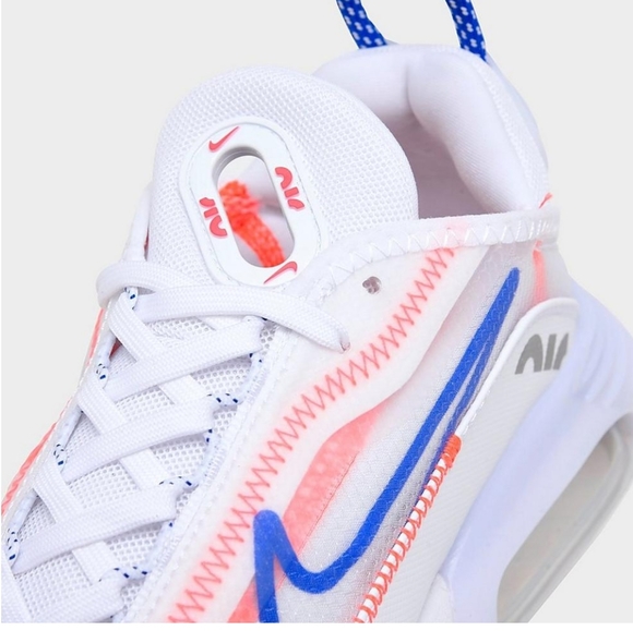 Nike Sneakers - Picture 5 of 16